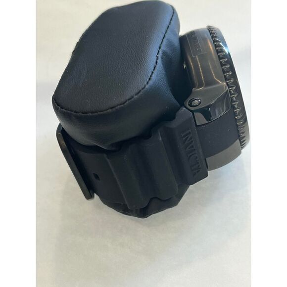 Invicta Men's Star Wars Darth Vader Watch NWT - Picture 4 of 7